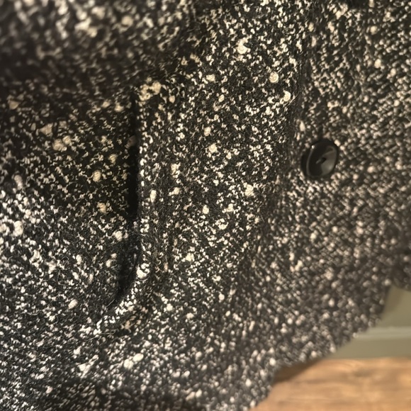 Blazer - Picture 5 of 6